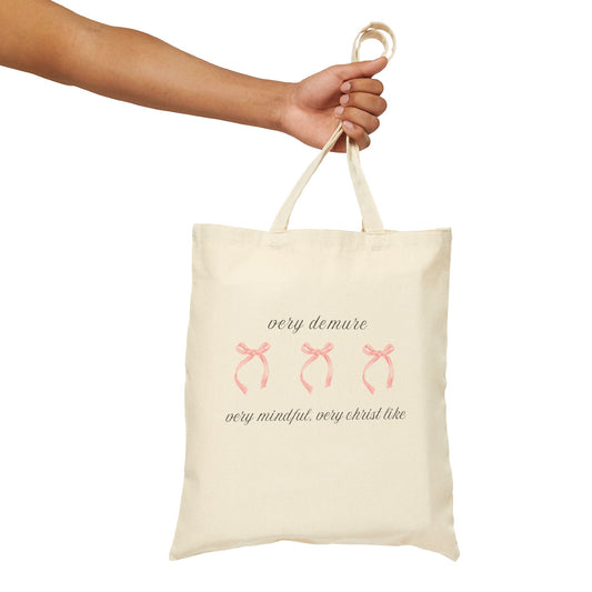 Very Demure Tote